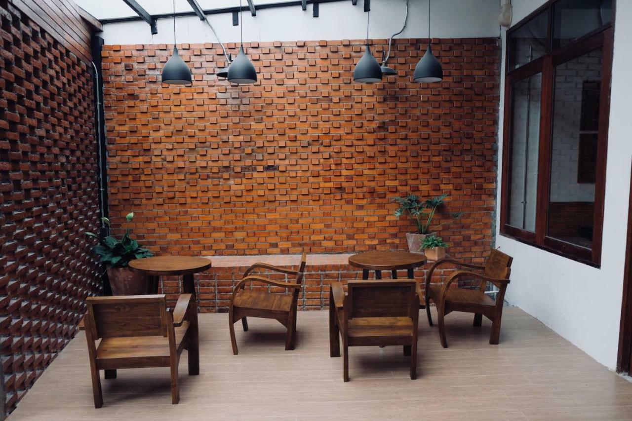 Slee Hostel Chiangmai (Adults Only) Chiang Mai Exterior photo