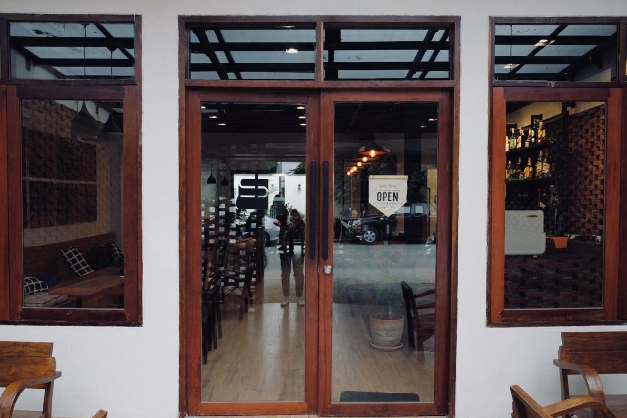 Slee Hostel Chiangmai (Adults Only) Chiang Mai Exterior photo