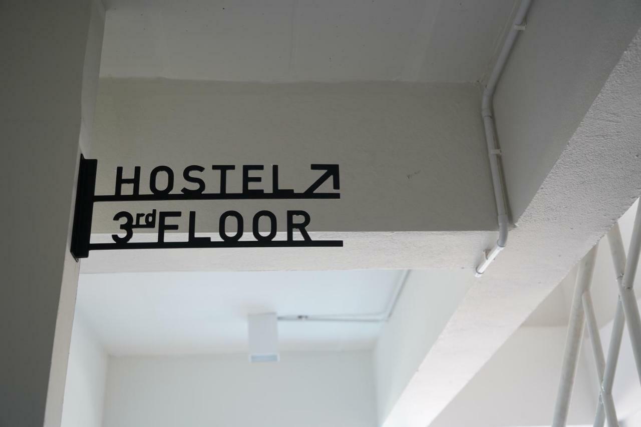 Slee Hostel Chiangmai (Adults Only) Chiang Mai Exterior photo